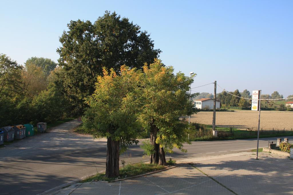 Locanda Al Cavaliere Молинела Екстериор снимка